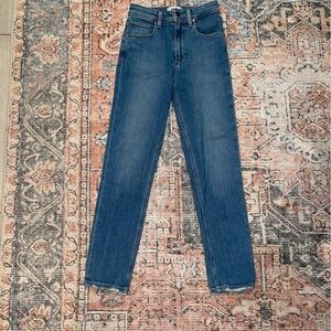 MEDIUM WASH SKINNY JEAN • PAIGE